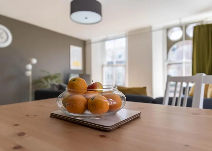 Merchant Apartment *