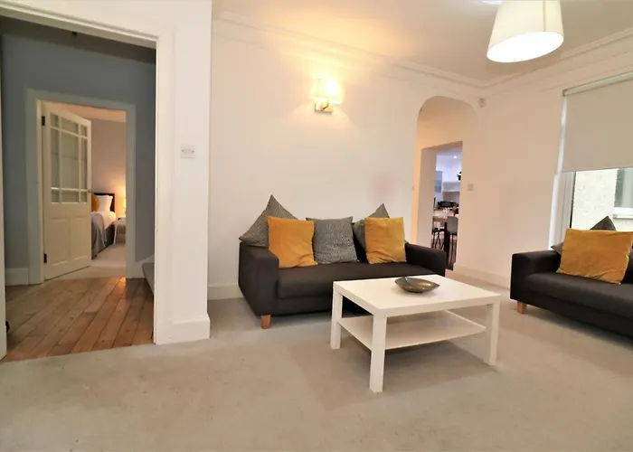 Signature - Moss View Apartment