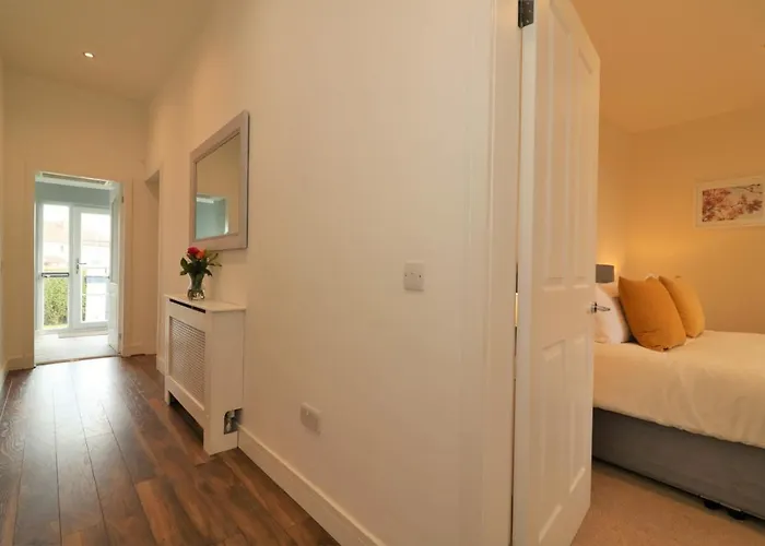 Apartment Signature - Railway Glasgow