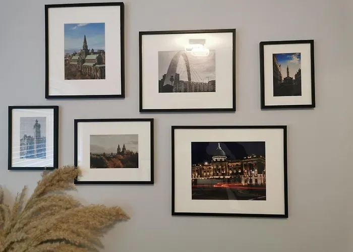 Luxury 1 Bedroom Serviced In Centre * Glasgow