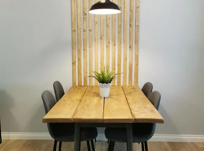 Luxury 1 Bedroom Serviced In Centre