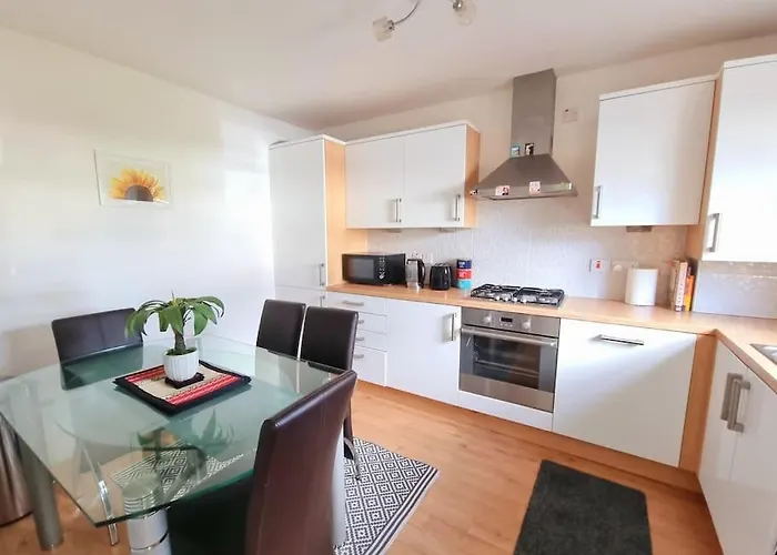 Homely Three Bed In *