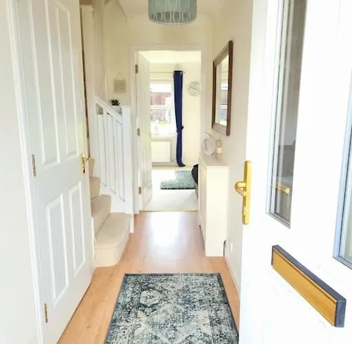 Homely Three Bed In Ferienhaus Glasgow