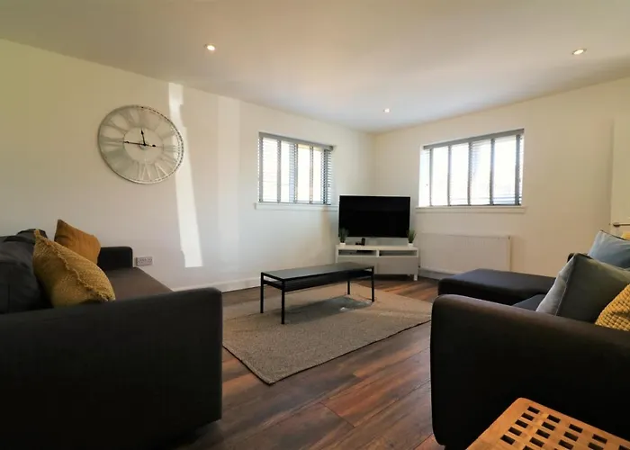 Signature - Railway House 5 Bed Διαμέρισμα *