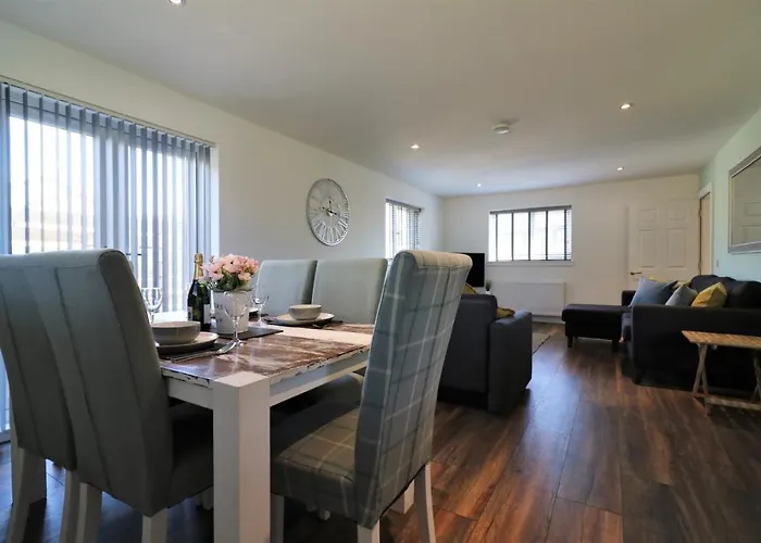 Signature - Railway House 5 Bed * גלאזגו