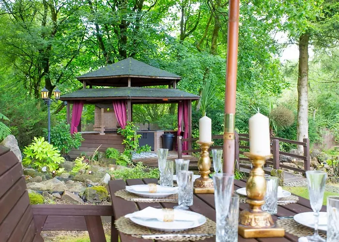 Villa Stunning 4-bedroom With Hot Tub & Sauna Near Loch Lomond Glasgow