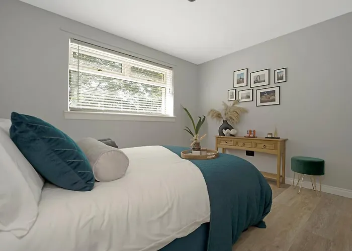 Luxury 1 Bedroom Serviced In Centre Lejlighed *