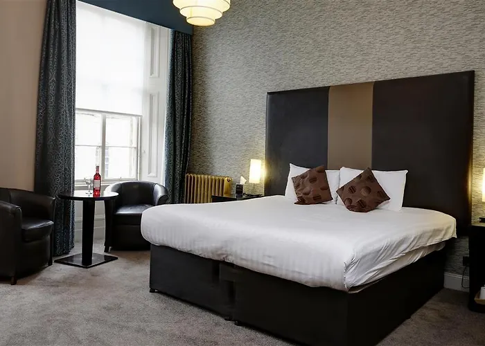 فندق Safestay Charing Cross 3*