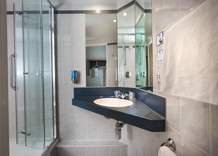 Express - - Ctr Riverside By Ihg Hotel