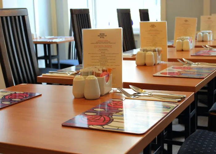 Rennie Mackintosh - Station 3* Glasgow