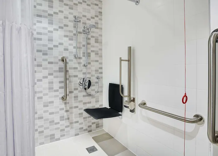 Hampton By Hilton Szálloda 3*