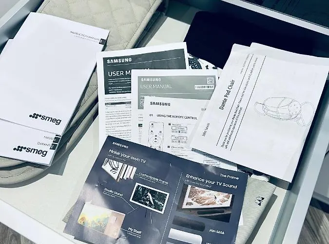 Villa Designer House - Of / 'hillhead' West End G12 - Luxurious & Contemporary Detached House / Terrace / Garden / 'electric Car Charging' Garage Parking