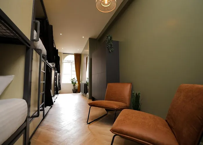 Hotel Revolver Glasgow