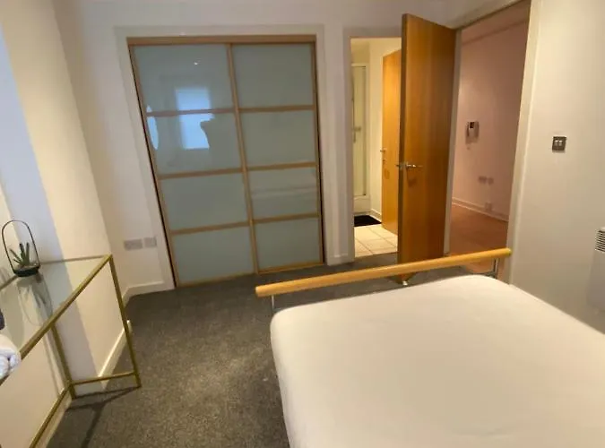 Secc&hydro Beautiful 2br With Free Parking Apartamento