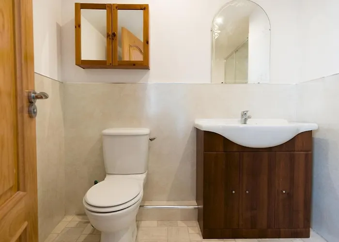 Beautiful Unique 3bed Mews House - Pass The Keys * Glasgow