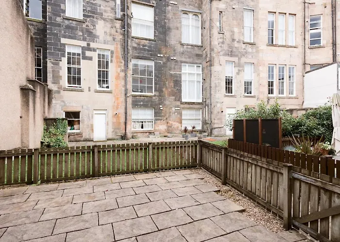 Сasa de vacaciones Beautiful Unique 3bed Mews House - Pass The Keys Glasgow