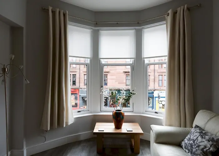 Superb 1bed Flat In Fabulous West End - Pass The Keys Appartamento