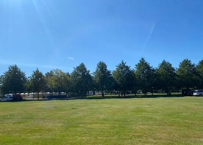 Lovely 1-bed In Merchant *