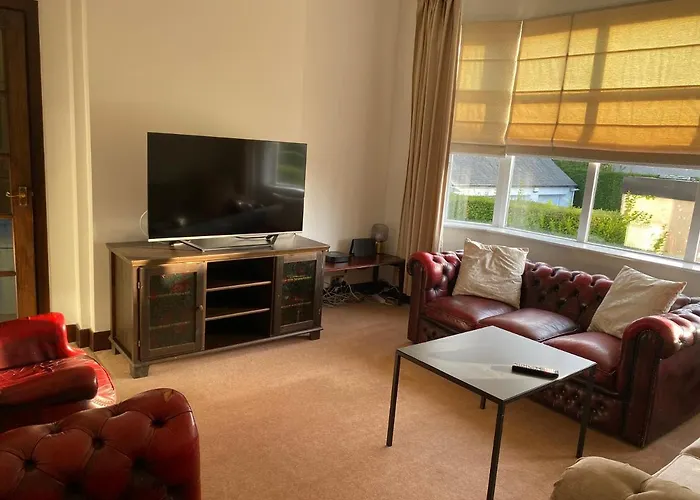 Mansewood Road Hotel Glasgow