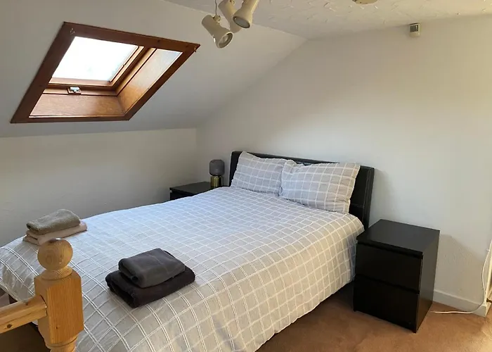 Mansewood Road Hotel