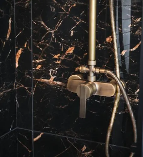 Apartment The West End Loft - 5* Retreat - Private Parking! Glasgow