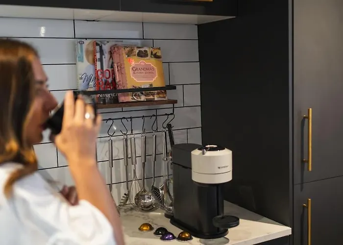 The West End Loft - 5* Retreat - Private Parking! グラスゴー