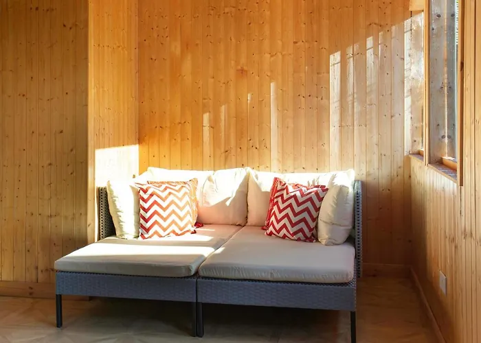 Villa Stunning 4-bedroom With Hot Tub & Sauna Near Loch Lomond Glasgow