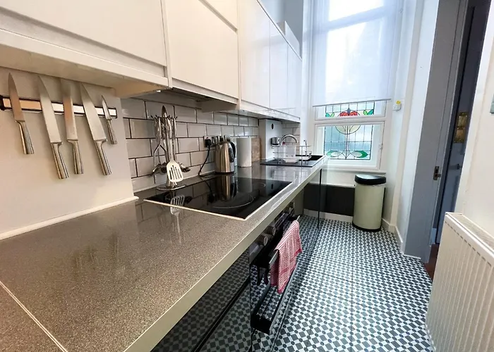 1 Bed Character Filled Апартаменты