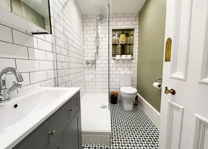 Apartman 1 Bed Character Filled