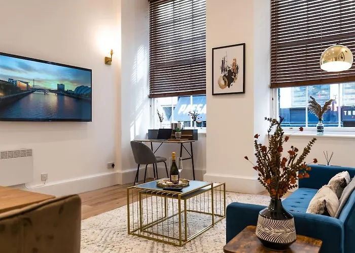 The Escape - 5* In The Heart Of Glasgow!