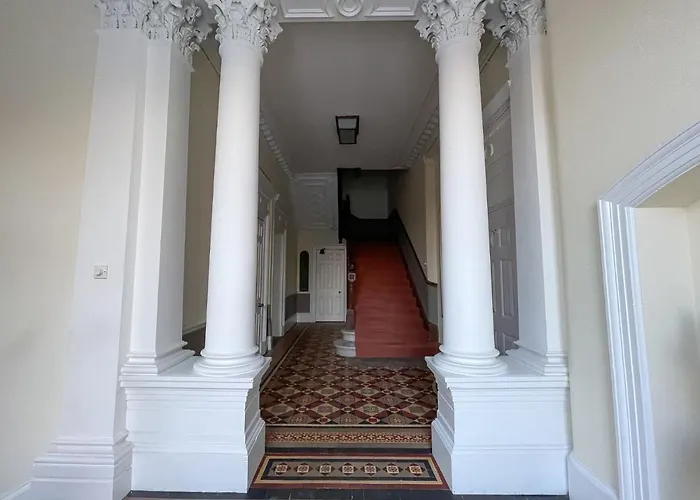 Appartement 1 Bed Character Filled *