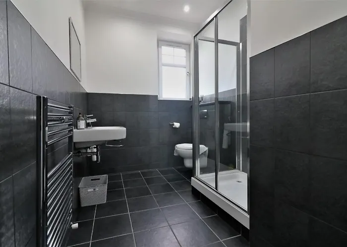 Signature - Greenlees Clubhouse *