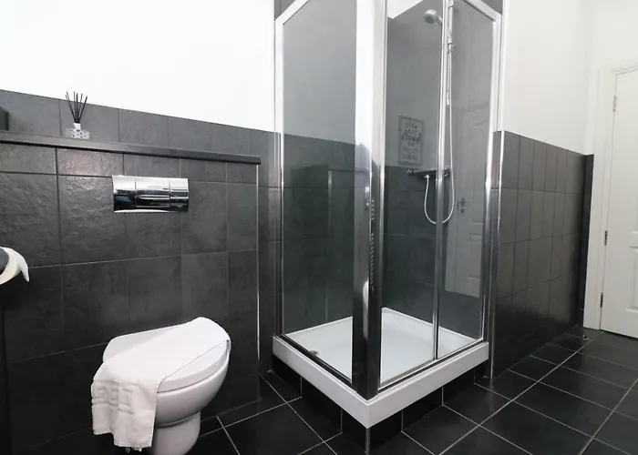 Signature - Greenlees Clubhouse *