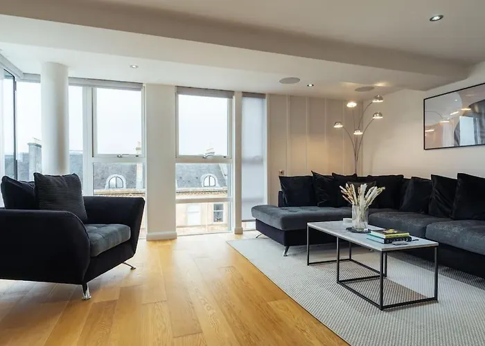 The Penthouse - Luxury Like No Other