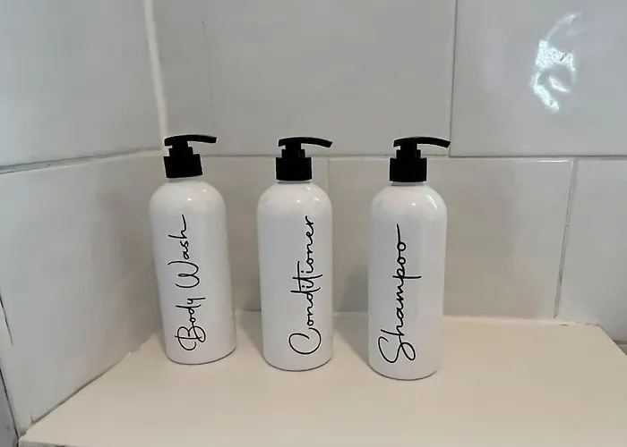 Nyaraló Spacious Near