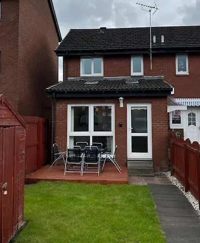 Spacious Near Сasa de vacaciones *