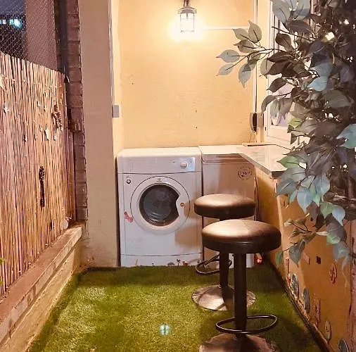 Lovely 1-bedroom With Balcony In West End Apartament Glasgow