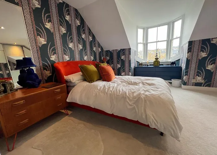 3-bed Bonny Flat - West End Centre * Glasgow