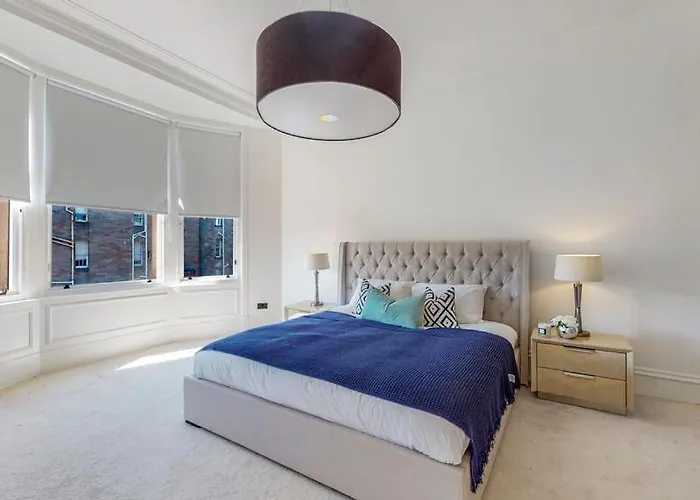 Hotel 69 St Georges Mansions *