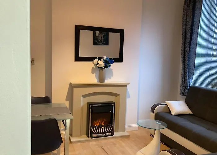 Ground Floor With Garden * Glasgow