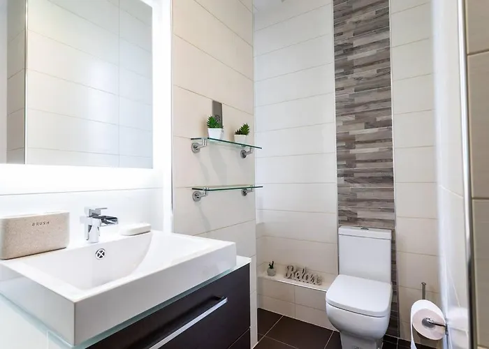 Appartamento West End 5 Min Walk To Secc And Hydro