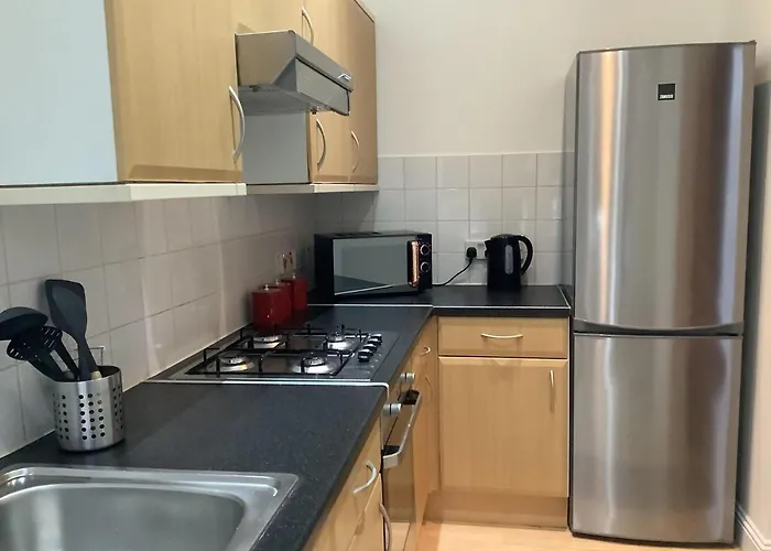 Ground Floor With Garden *