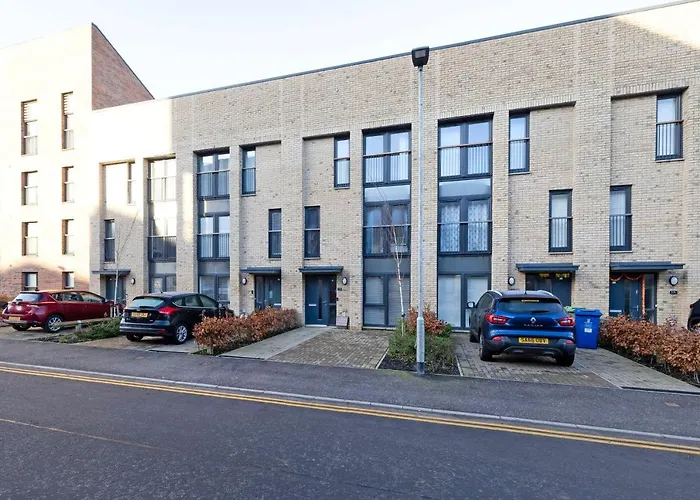 Stylish 3br With Garden & Free Parking - Near O2 Academy & Centre *