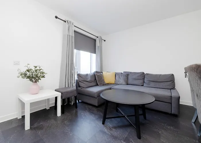 Stylish 3br With Garden & Free Parking - Near O2 Academy & Centre Glasgow