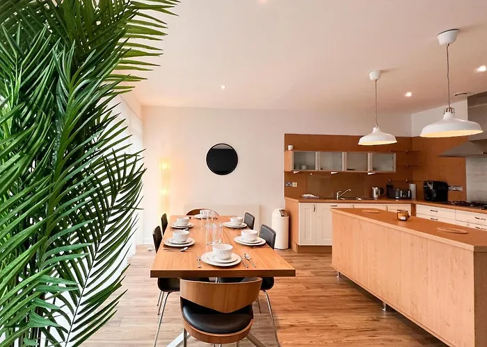 アパート Lovely Two Bed In Finnieston グラスゴー