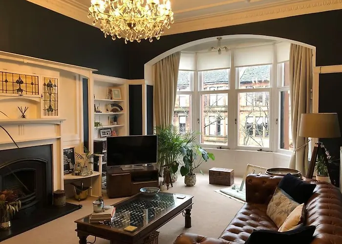 Apartman Spacious 3 Bed Flat In The Heart Of The West End. *