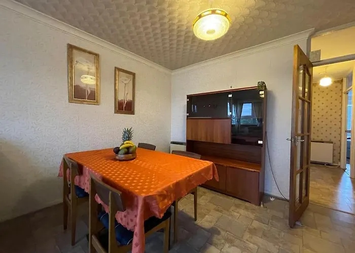 West End Hidden Gem - Modern 2-bedroom With Residents Patio Apartamento *