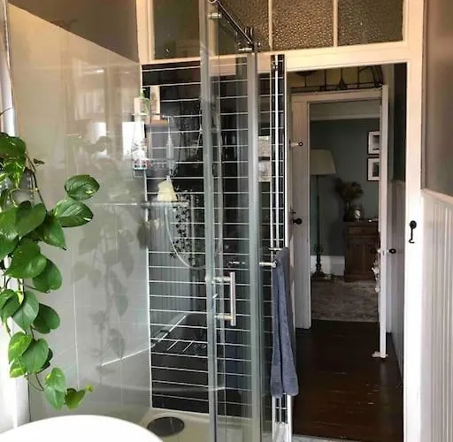 Apartman Spacious 3 Bed Flat In The Heart Of The West End. *