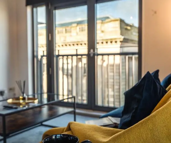 View - A Stunning 2 Bed Glasgow