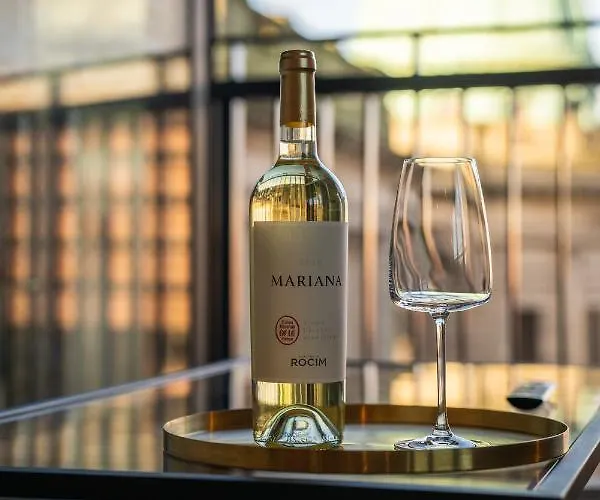 View - A Stunning 2 Bed * Glasgow